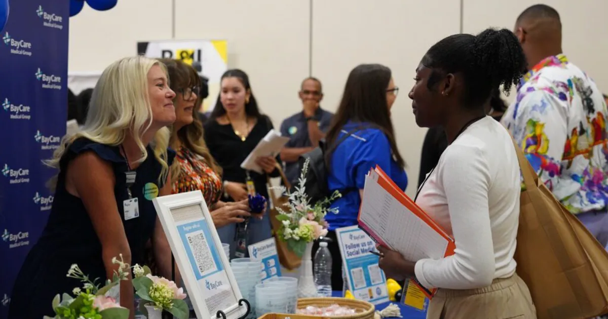 Фестиваль голубики и карьерные ярмарки в США: чему учиться